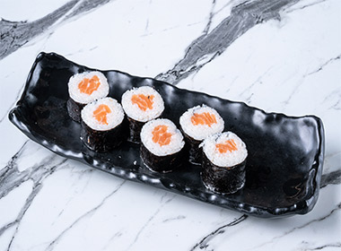 MAKI ROLLS